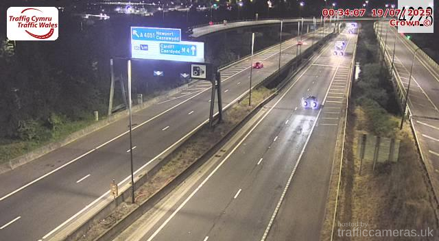 M4 - J25A Grove Park / A4042 (E)