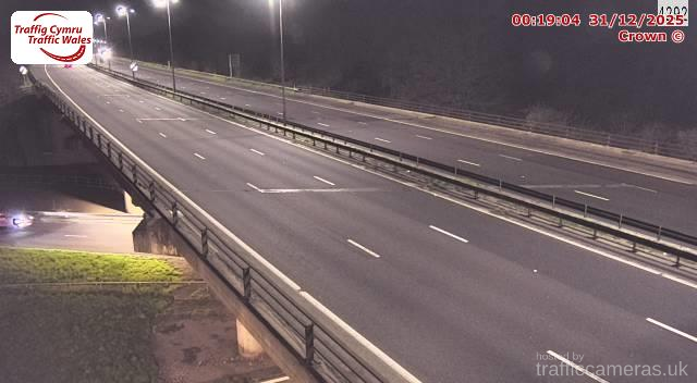 M4 - J28 Tredegar Park (W)