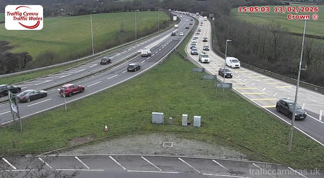 M4 - J33 Capel Llanilltern (W)