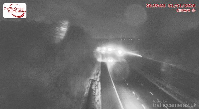 M4 - J33 West of Capel Llanilltern