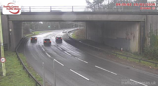 M4 - J32 Coryton E/B Onslip